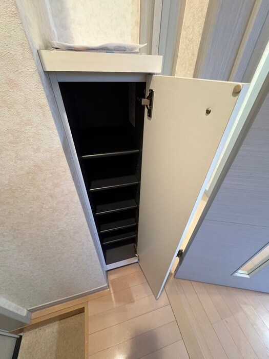 物件内観写真14　(靴箱)