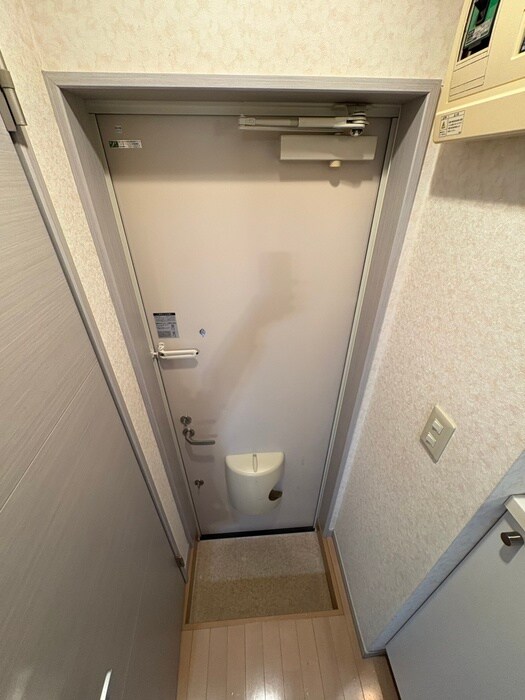 物件内観写真15　(玄関)