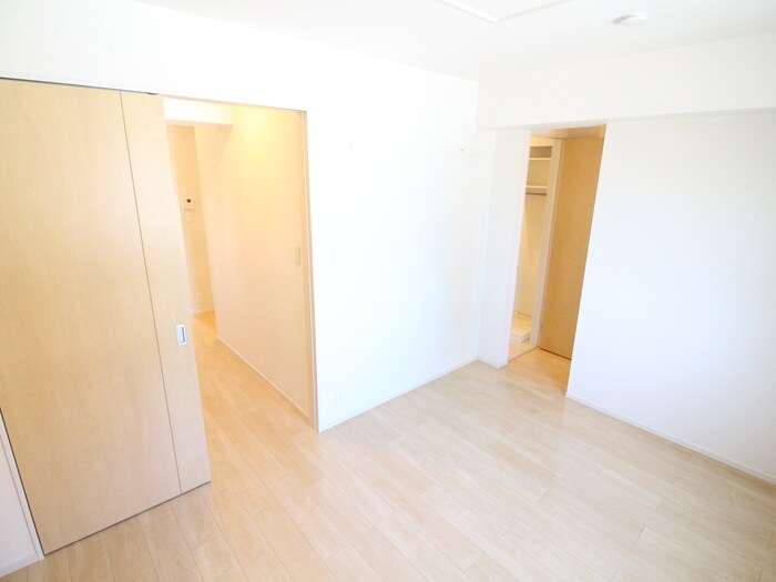 物件内観写真10　(内観写真)