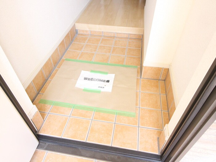 物件内観写真22　(玄関)