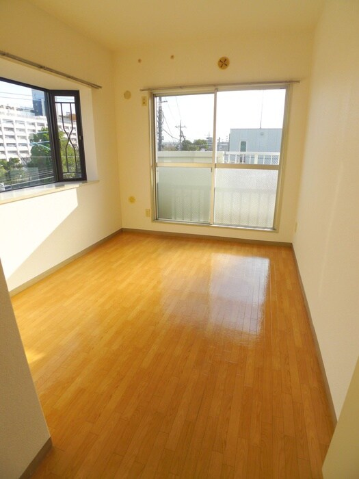 物件内観写真9　(居室)