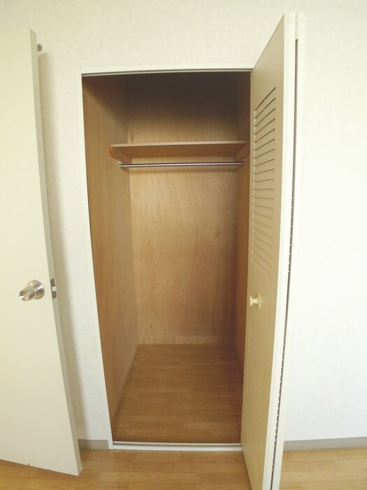 物件内観写真16　(収納)