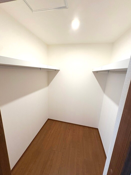 物件内観写真11　(収納)