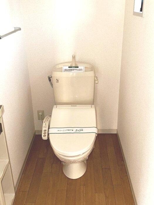 物件内観写真11　(トイレ)