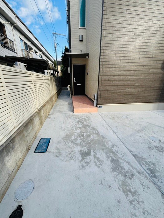 物件外観写真3　(駐輪場)