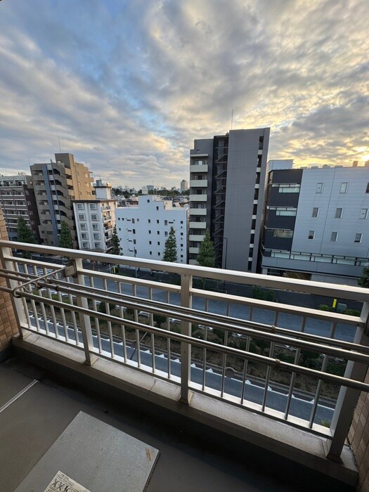 物件内観写真17　(室内からの展望)