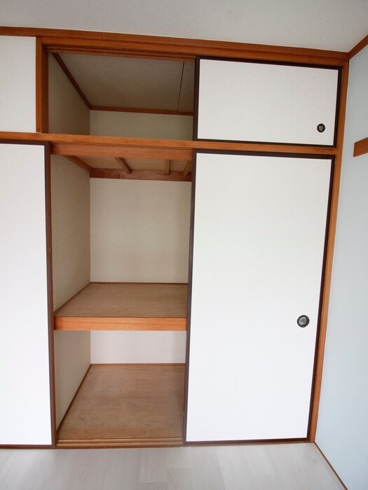 物件内観写真18　(収納)