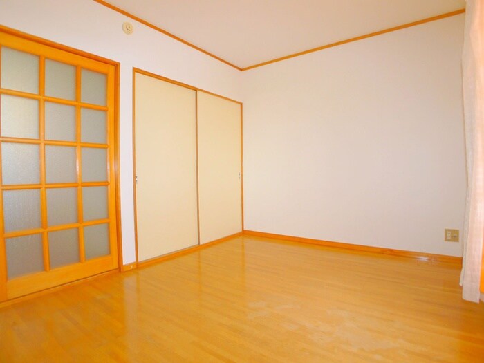 物件内観写真11　(居室)