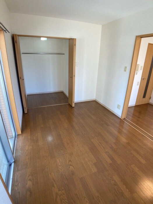 物件内観写真6　(居室)