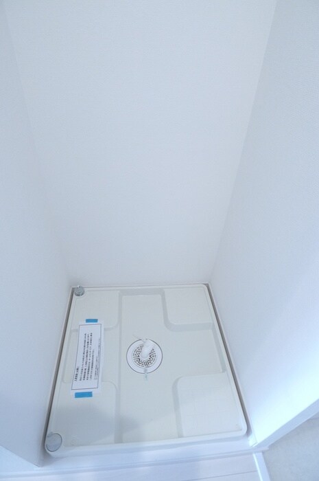 物件内観写真18　(洗濯機置場)