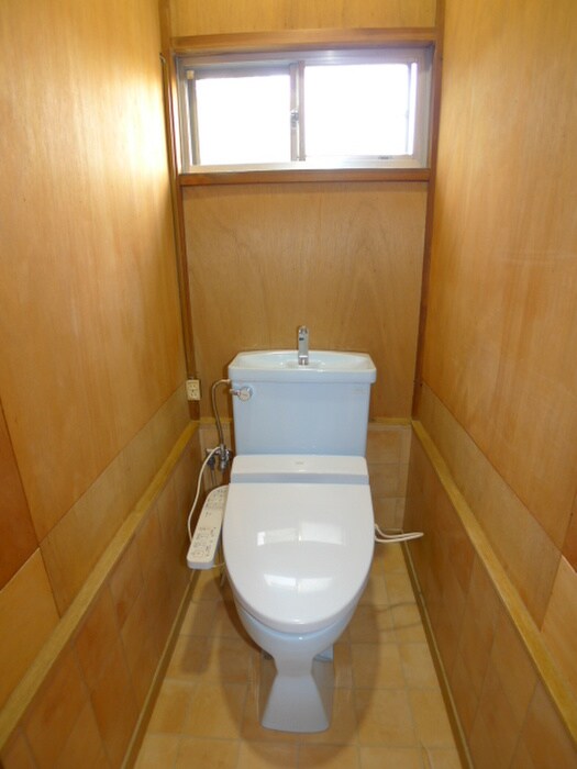 物件内観写真11　(トイレ)