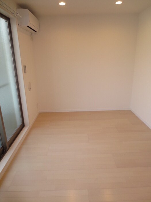 物件内観写真13　(居室)