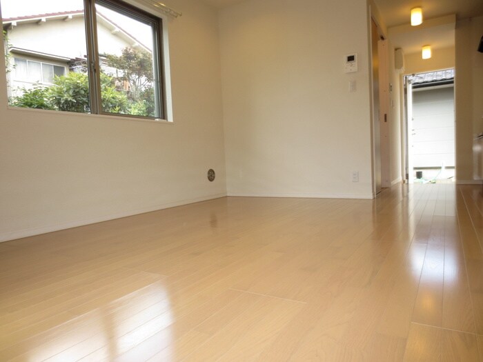 物件内観写真4　(居室)