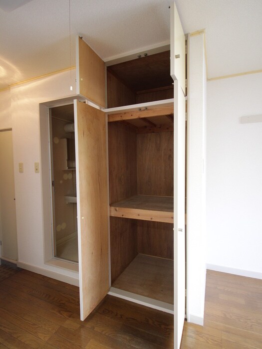 物件内観写真9　(収納)