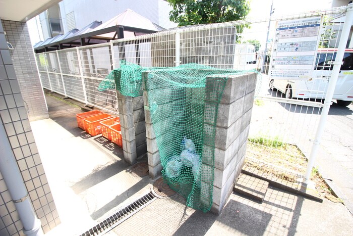 物件外観写真6　(建物設備)