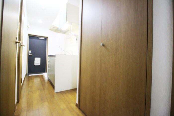 物件内観写真9　(廊下)