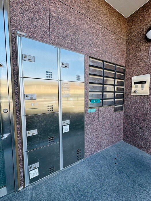 物件外観写真6　(建物設備)