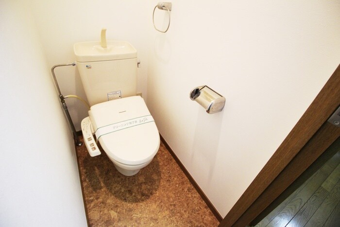 物件内観写真14　(トイレ)