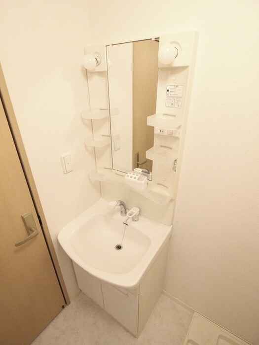 物件内観写真9　(洗面)