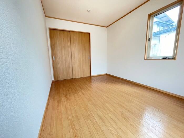 物件内観写真10　(居室)