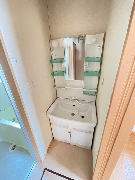 物件内観写真14　(洗面)