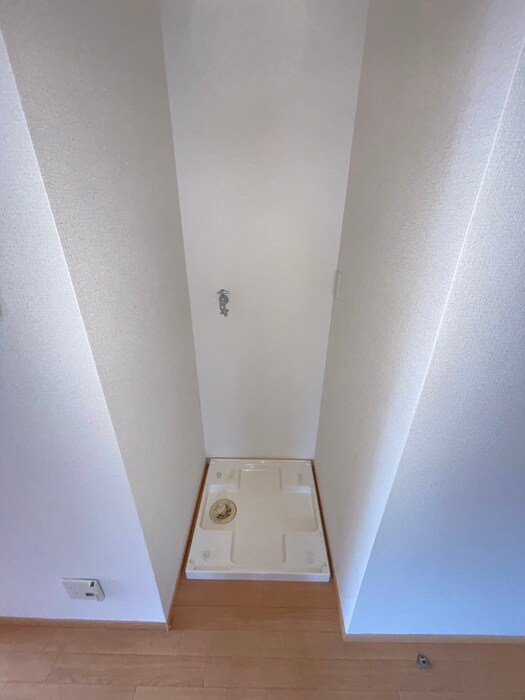 物件内観写真19　(洗濯機置場)