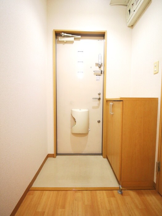 物件内観写真17　(玄関)