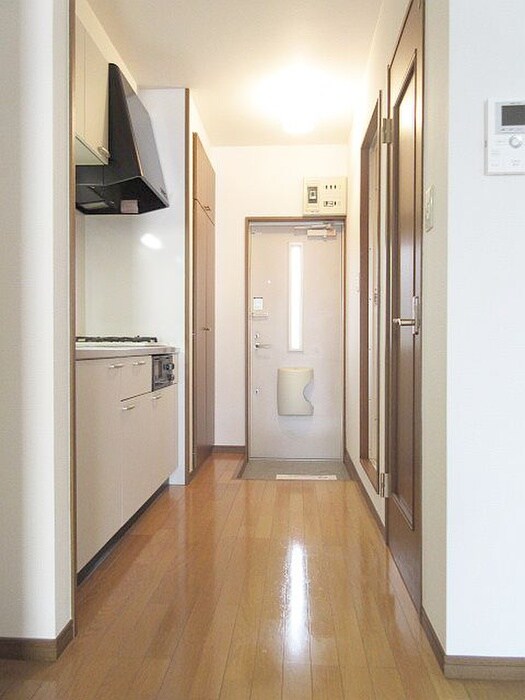 物件内観写真14　(玄関)