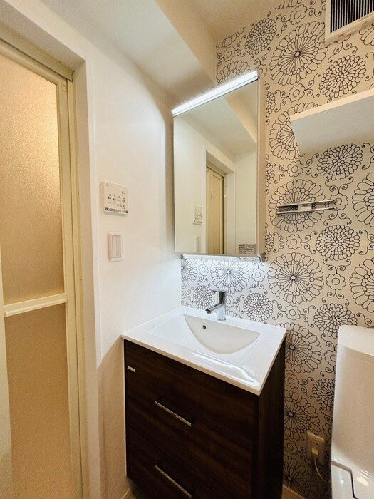 物件内観写真11　(洗面)