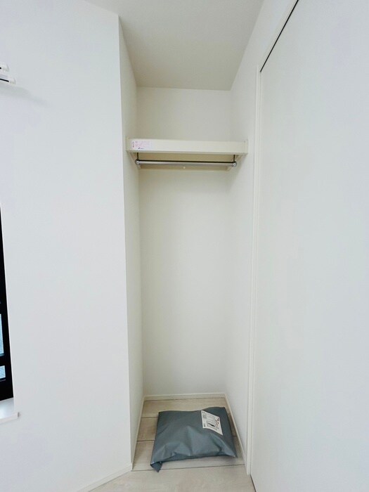 物件内観写真16　(収納)