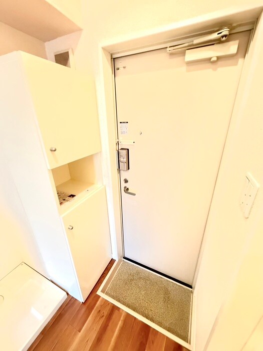 物件内観写真17　(玄関)