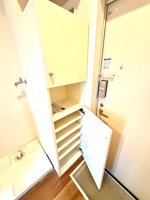 物件内観写真18　(靴箱)