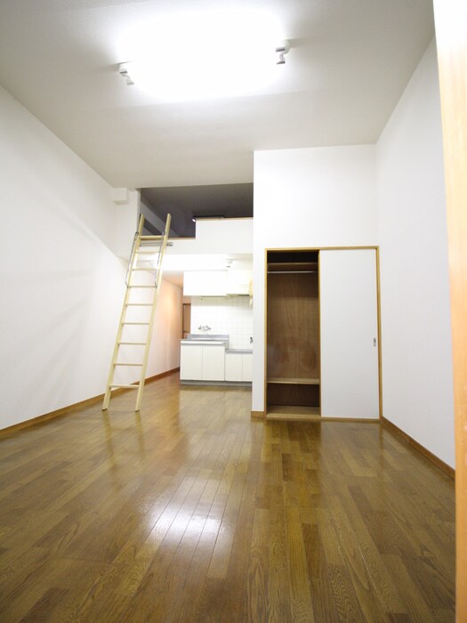 物件内観写真6　(居室)