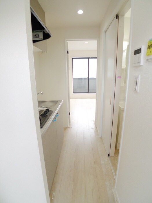 物件内観写真18　(廊下)