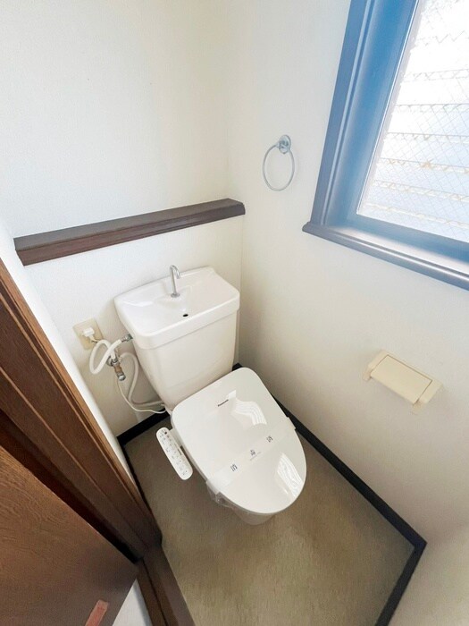 物件内観写真12　(トイレ)