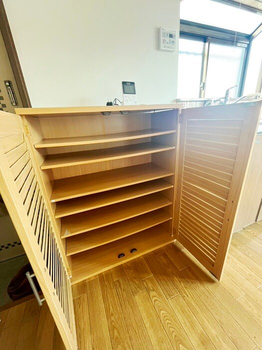 物件内観写真14　(靴箱)