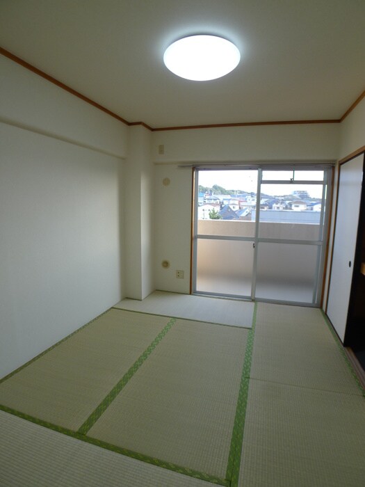 物件内観写真9　(居室)