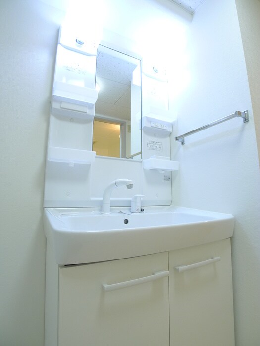 物件内観写真12　(洗面)