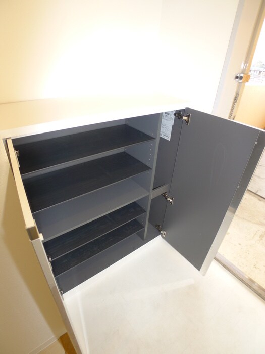 物件内観写真16　(靴箱)