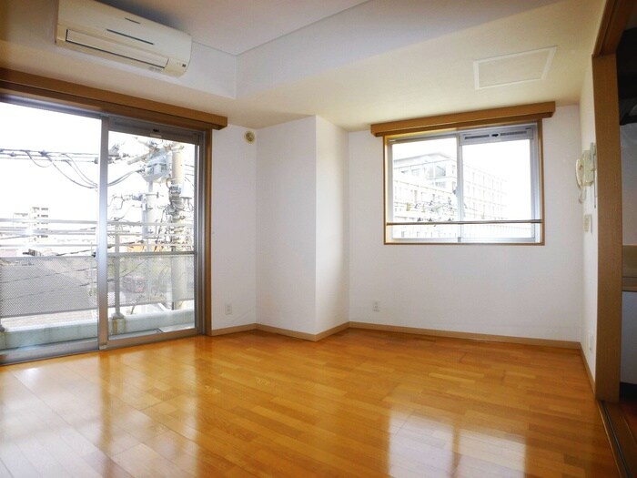 物件内観写真4　(居室)