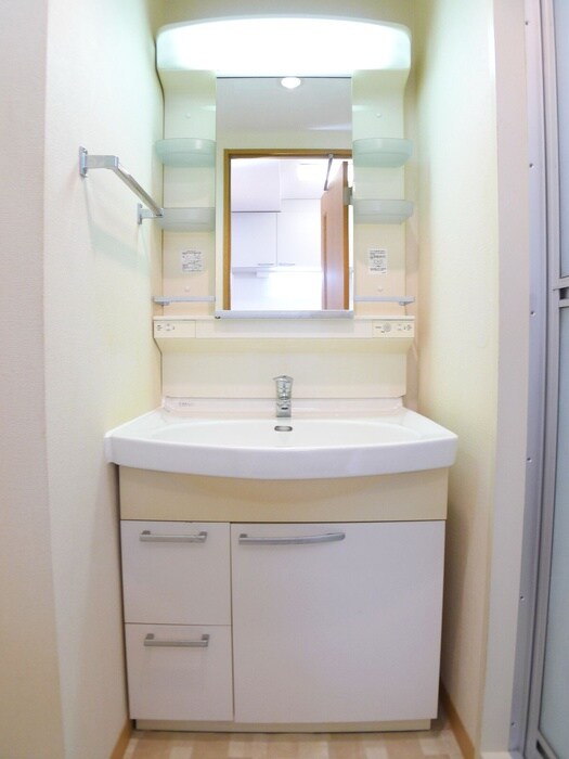 物件内観写真9　(洗面)