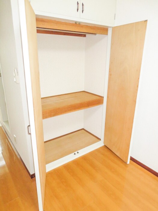 物件内観写真12　(収納)