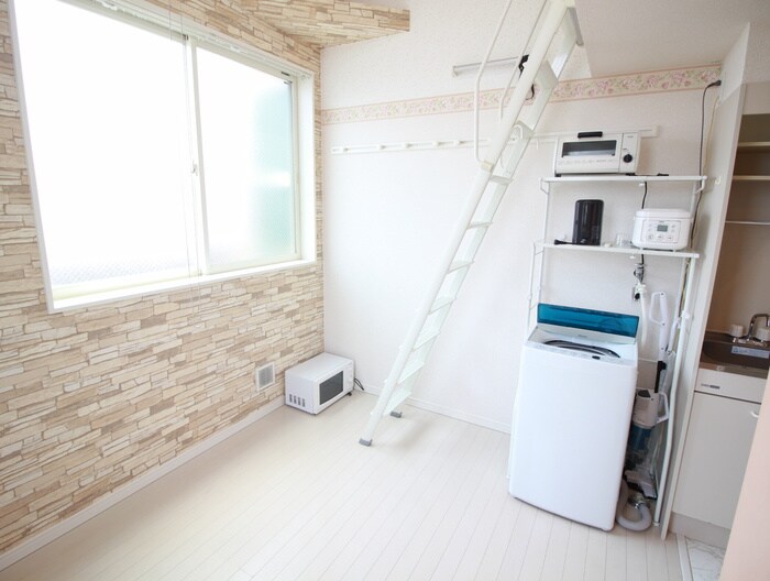 物件内観写真8　(居室)