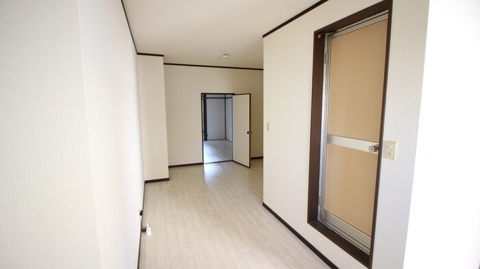 物件内観写真10　(居室)