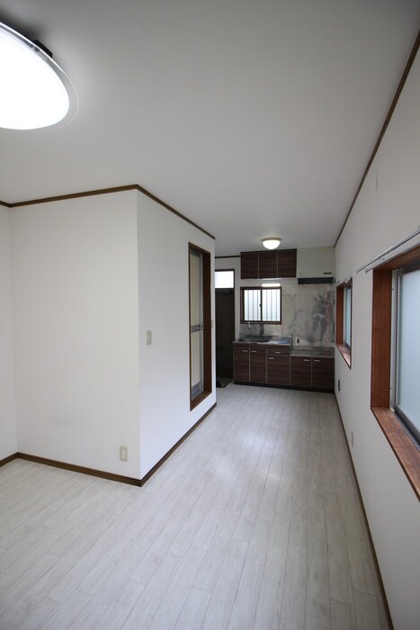 物件内観写真10　(内観写真)