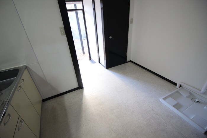 物件内観写真21　(廊下)