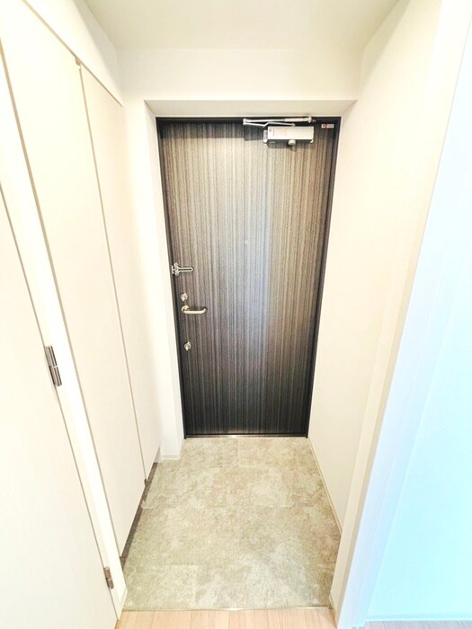 物件内観写真14　(玄関)
