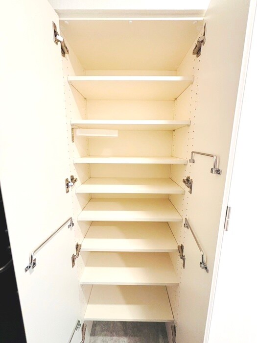 物件内観写真16　(靴箱)