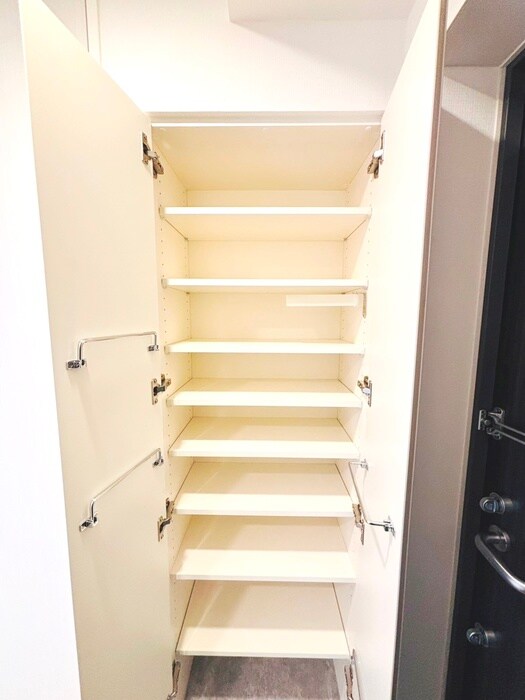 物件内観写真16　(靴箱)