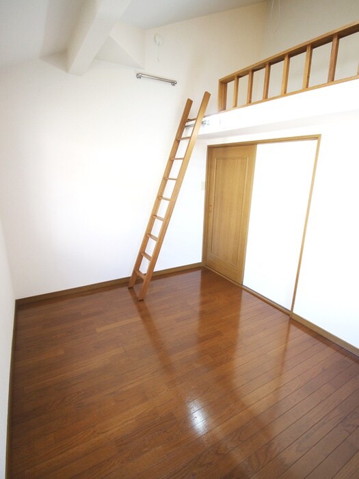 物件内観写真10　(居室)